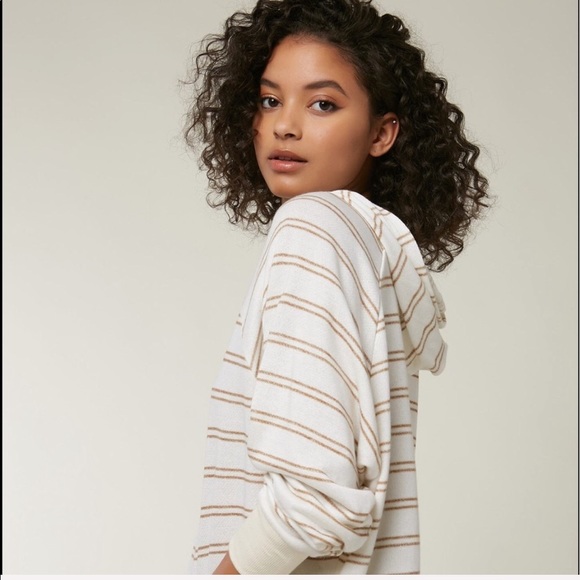 🌴🌼O’Neill- WILLA HOODIE CROP PULL OVER🌼🌴 - Picture 3 of 13